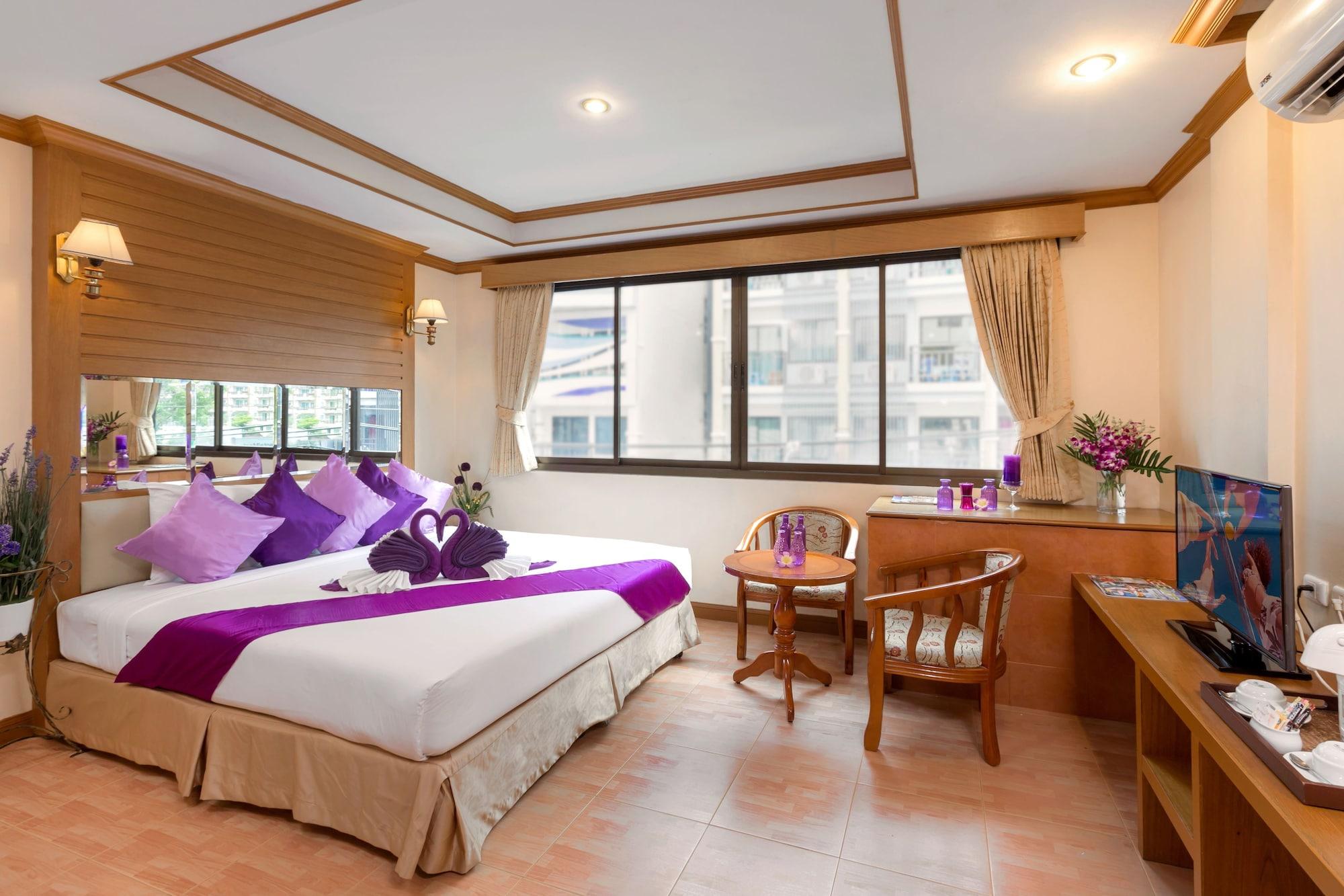 Bangkok Residence Patong Esterno foto