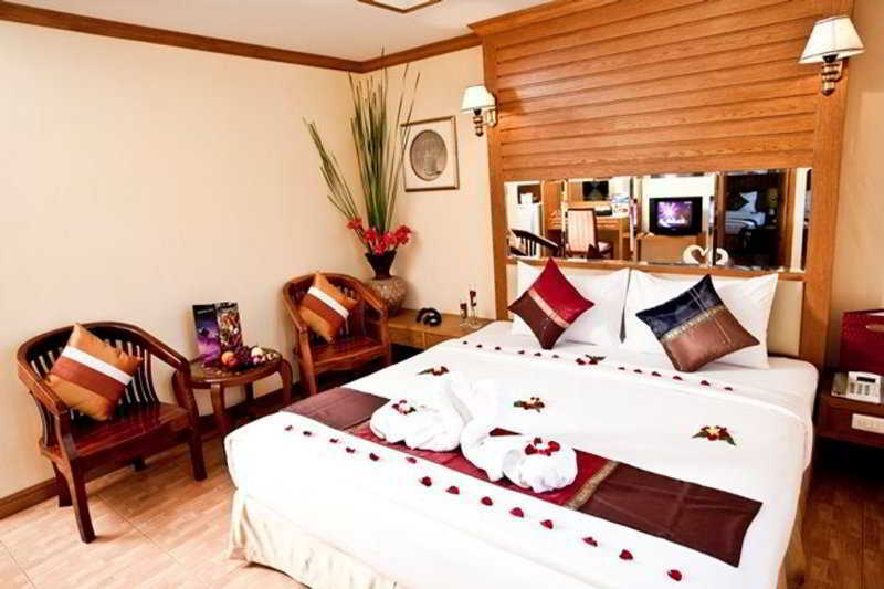 Bangkok Residence Patong Esterno foto